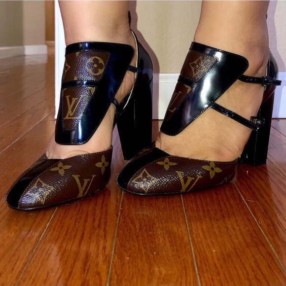 Louis Vuitton Pumps & Two free gifts🎁 - Picture 2 of 7